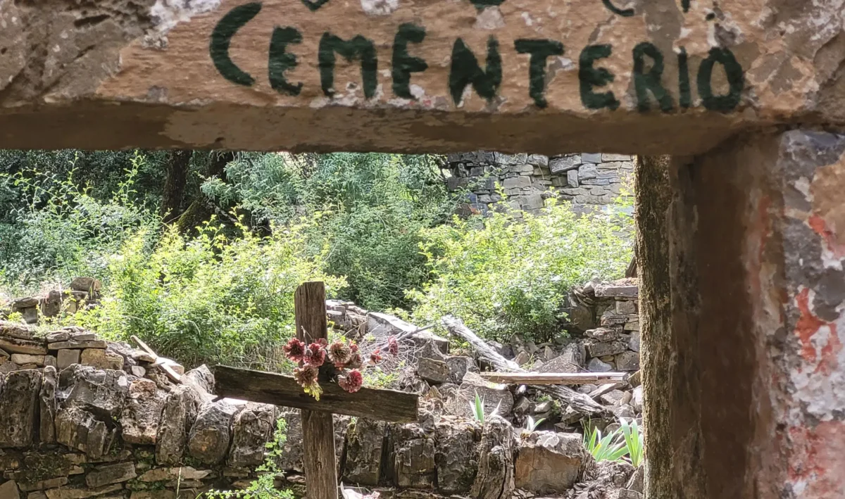 Cemetery at Bergosa with flowers left in remembrance