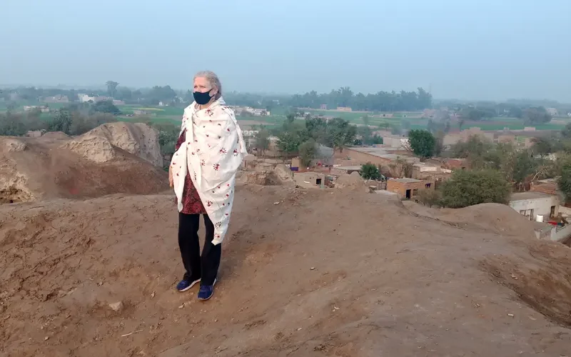 Artist Michele Marcoux at the Tulamba archaeological site