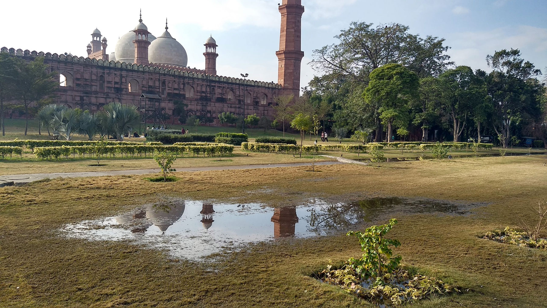 View of the Badshahi Mosque in Lahore, Pakistan